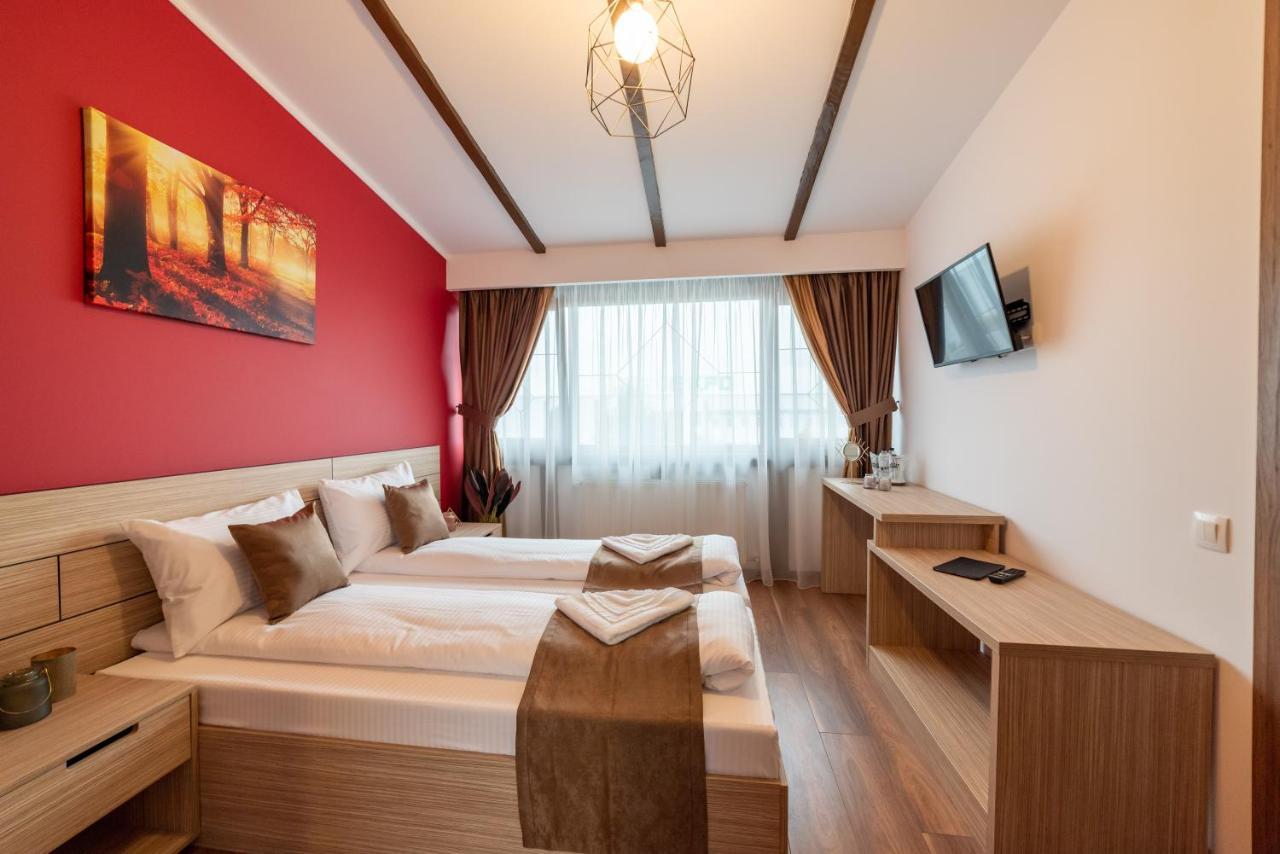 Escala Rooms Ghimbav Exterior foto